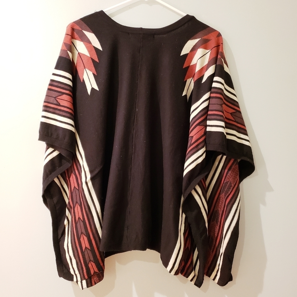 Forever 21 Tribal Poncho - Picture 5 of 5
